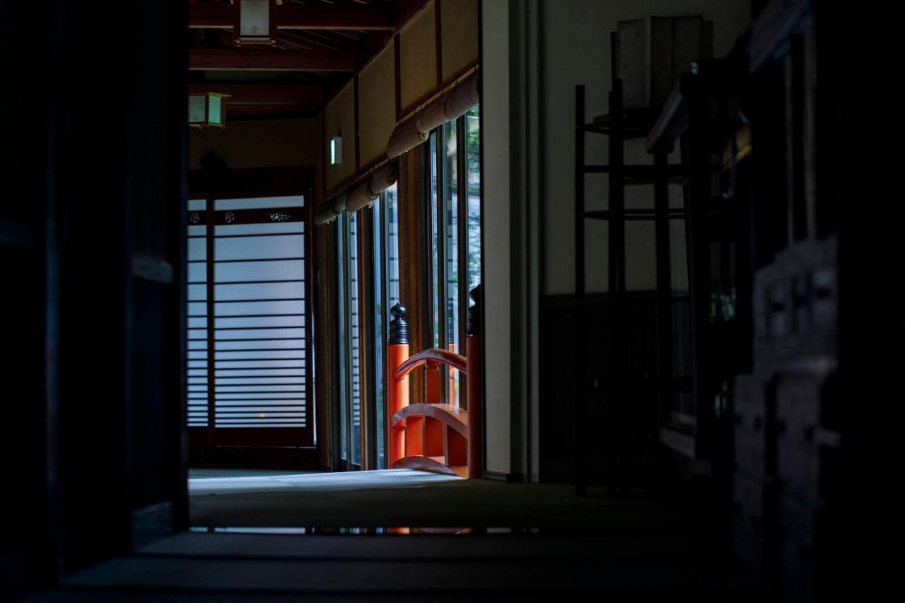Busuitei Hida Bagian luar foto
